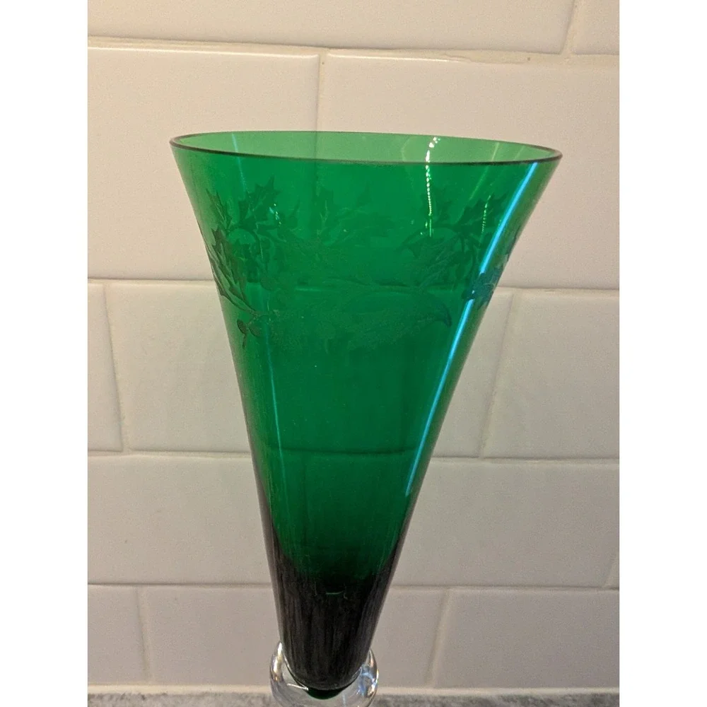 Lenox Crystal EMERALD Green Champagne Flute, Etched‎ Holly